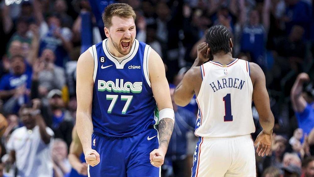Dončič s Irvingem dovedli 82 body Dallas k výhře nad Philadelphií