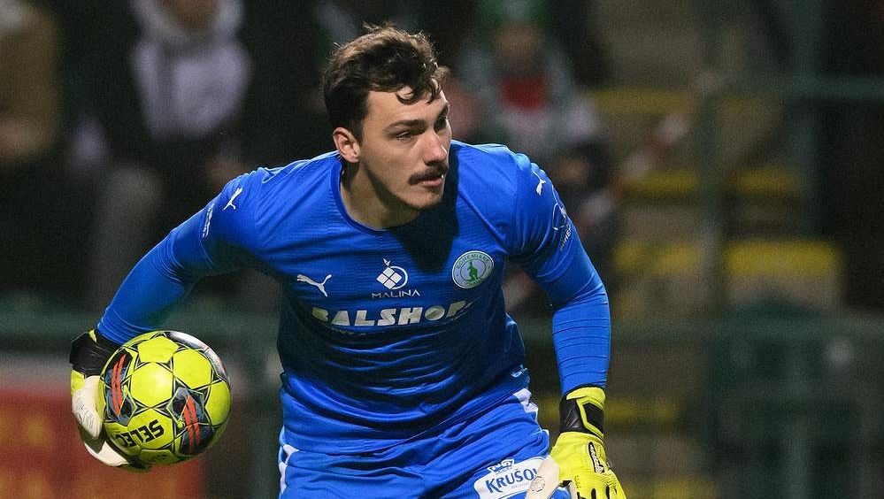 Oslabení pro Bohemians. Plzeň si stáhla z hostování brankáře Jedličku