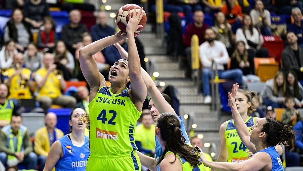 Famózní Jonesová přiblížila USK Final Four Evropské ligy