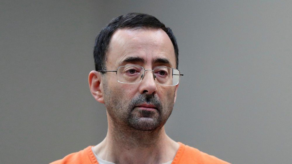 Odsouzeného lékaře slavných amerických gymnastek pobodal jiný vězeň