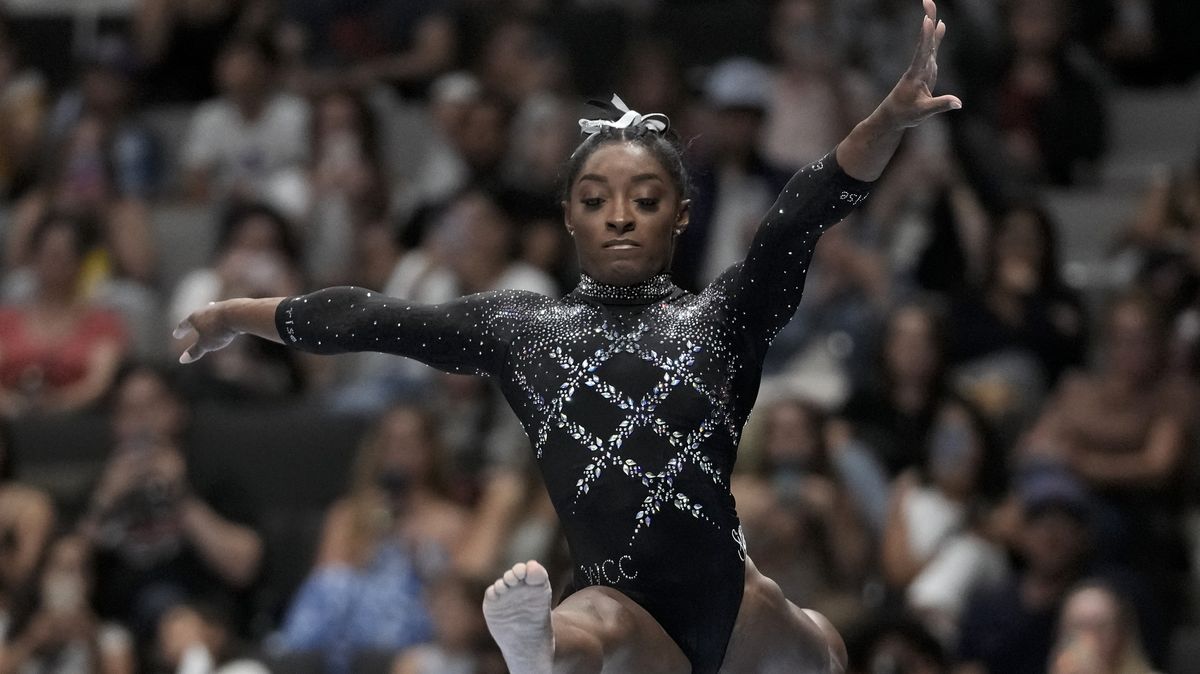 Bilesová se po návratu ke gymnastice kvalifikovala na šesté mistrovství světa