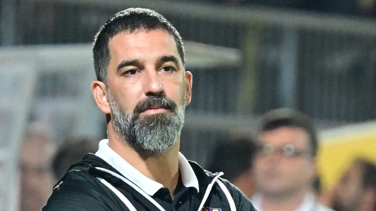 Přišel o všechno. Bývalý fotbalista Barceony naletěl podvodnici a je na mizině