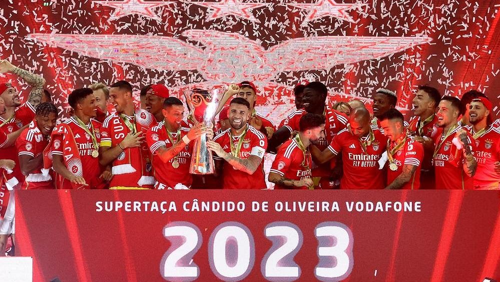 Trenér pochválil Juráska, řezník dráždil fanoušky, Porto tepe do rozhodčího
