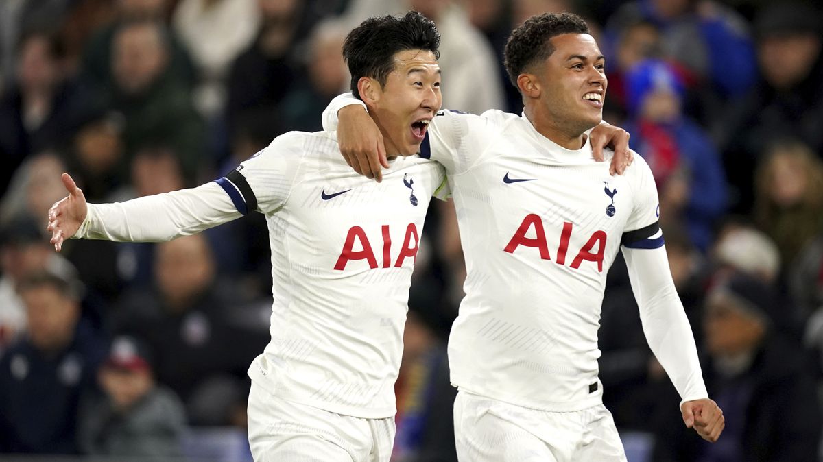 Tottenham porazil Crystal Palace a povede anglickou ligu i po 10. kole
