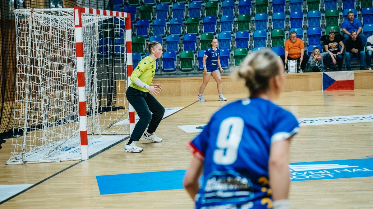 Mladá brankářka se před reprezentačním debutem těší na setkání s legendami