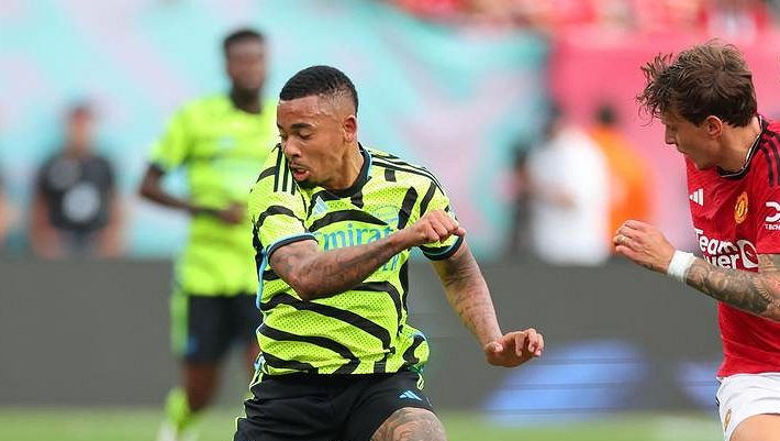 Velká rána pro Arsenal. Hvězda si znovu poranila koleno