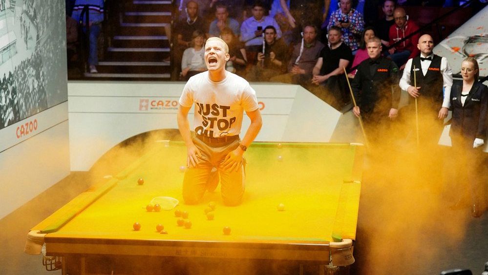 Mistrovství světa ve snookeru narušili ekologičtí aktivisté