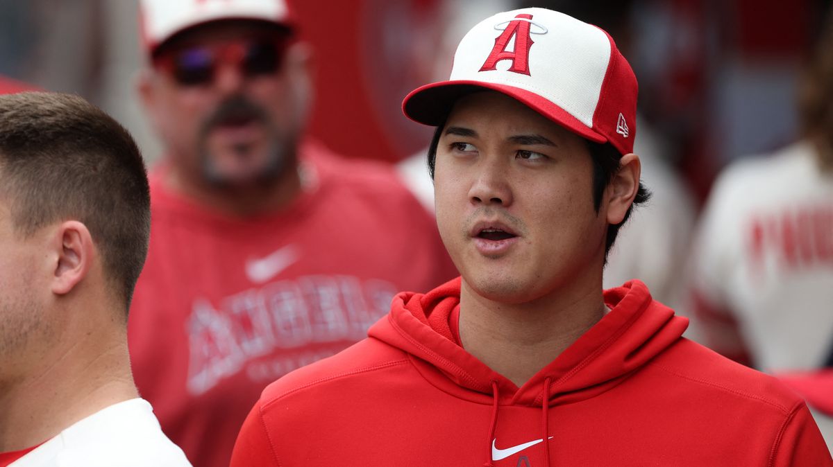 Hvězdný baseballista Ohtani nesmí po operaci do roku 2025 nadhazovat