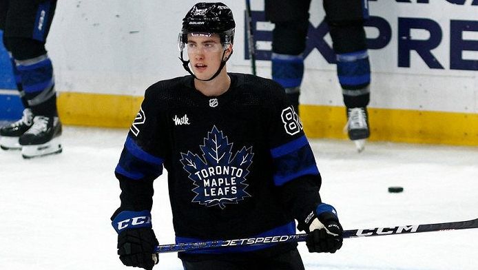 Český obránce vzdává boj o NHL, následuje kroky dvou svých krajanů