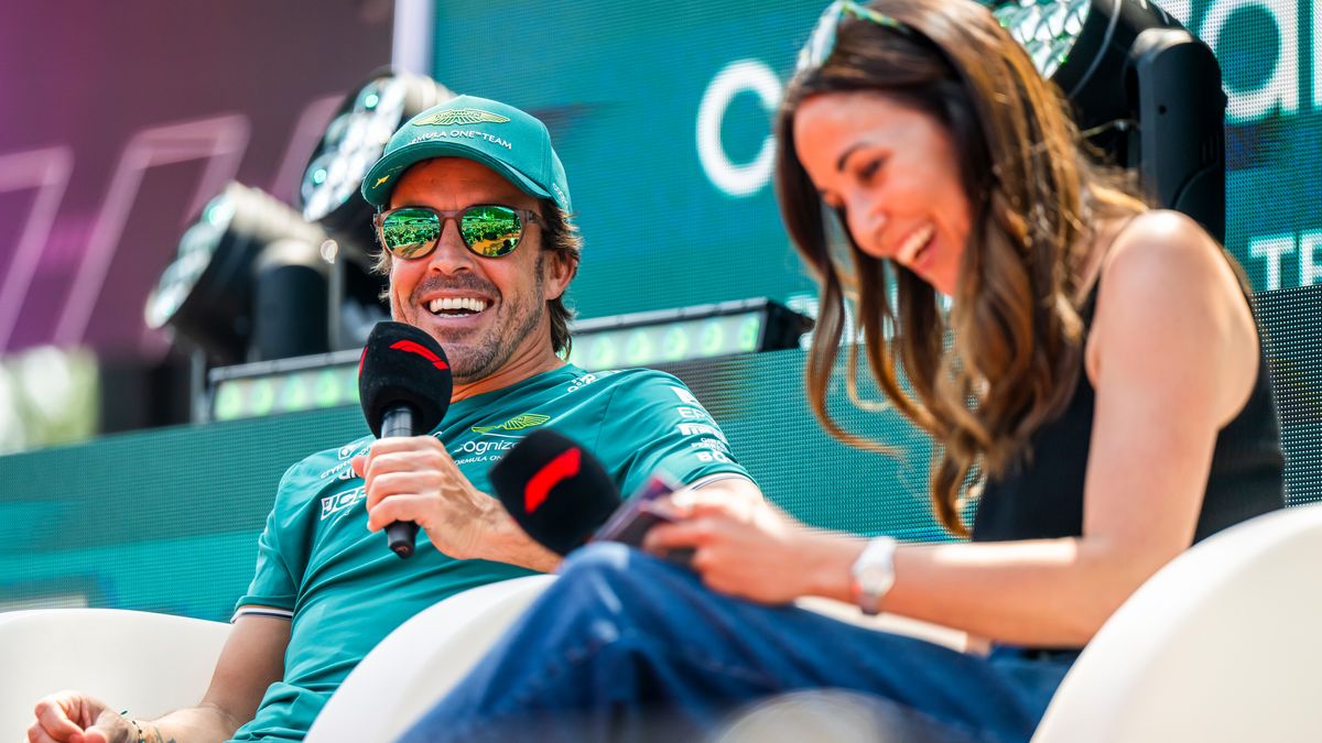 Je to 20 let, co Alonso poprvé vyhrál v F1. Vidíte, stále závodím a stále to miluji, říká