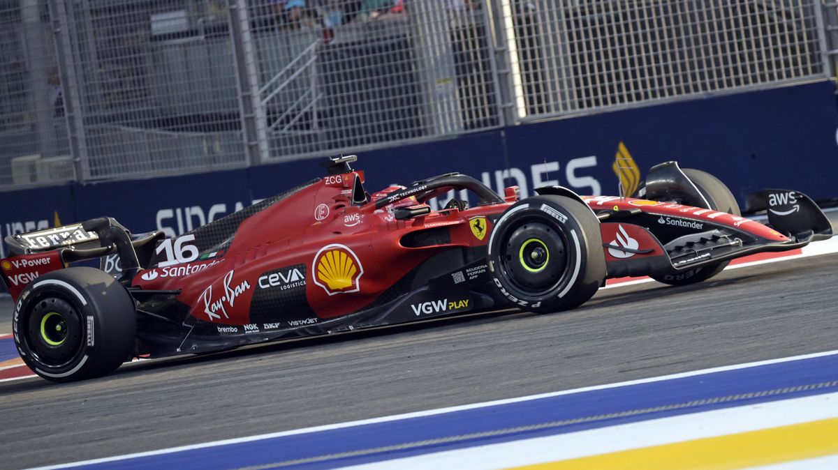 První trénink F1 na VC Singapuru ovládl Leclerc