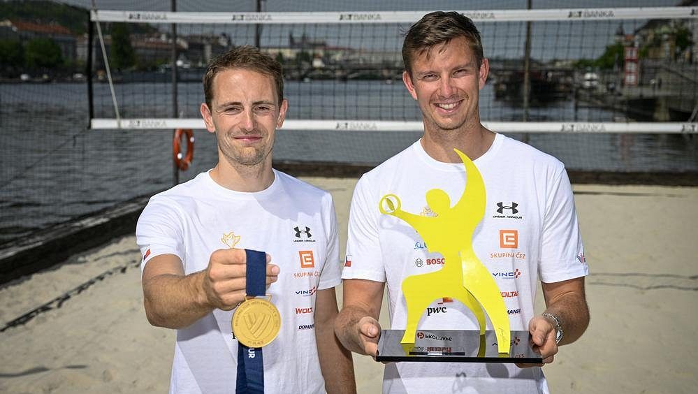 Kde je vlastně druhý stupínek? Skvělí Češi dostali šampiony do nezvyklé situace