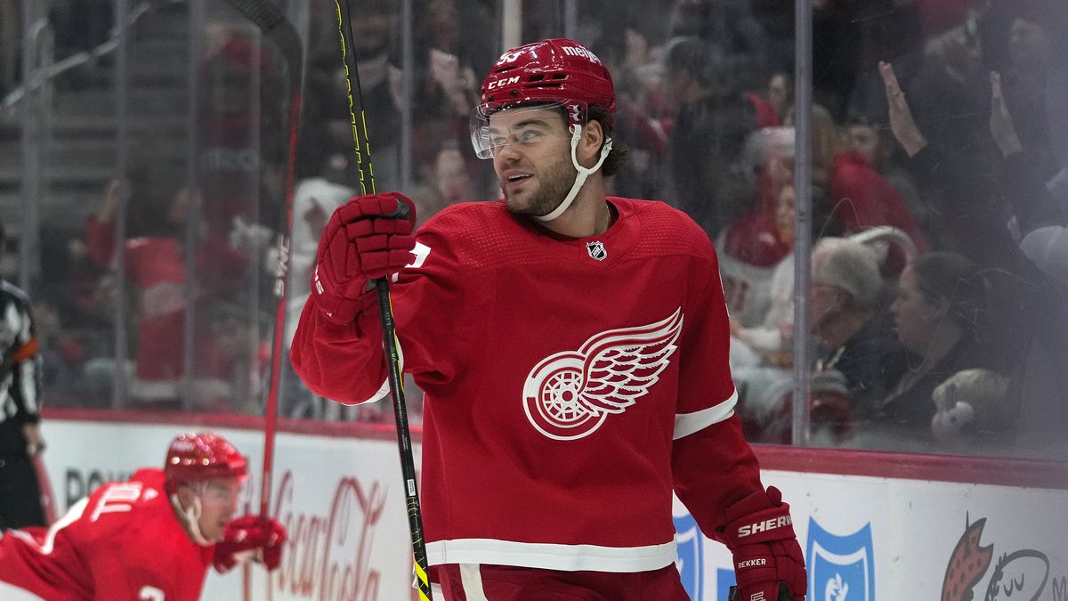 Nejlepším hokejistou týdne v NHL byl lídr bodování DeBrincat z Detroitu