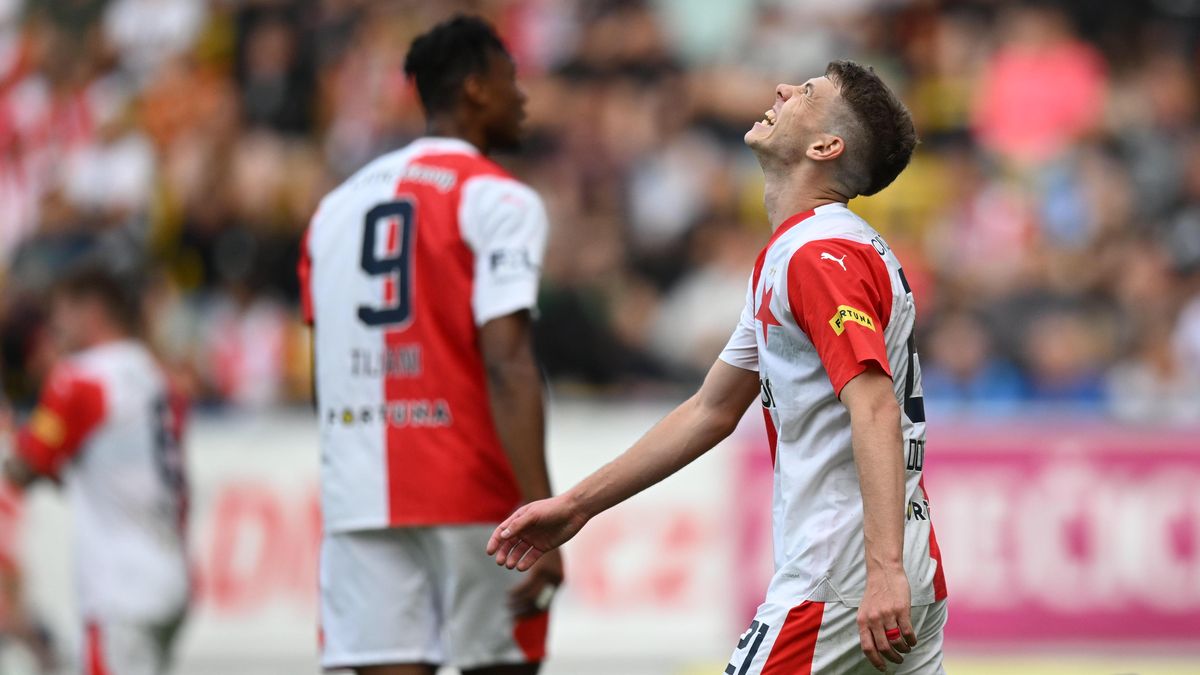 Slavia a její noční můra. Trenér už má vybraného útočníka a ví, co s Bořilem
