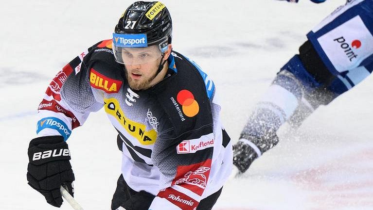Český hokejista se vzdává občanství a zažádal o ruské, aby mohl hrát v KHL