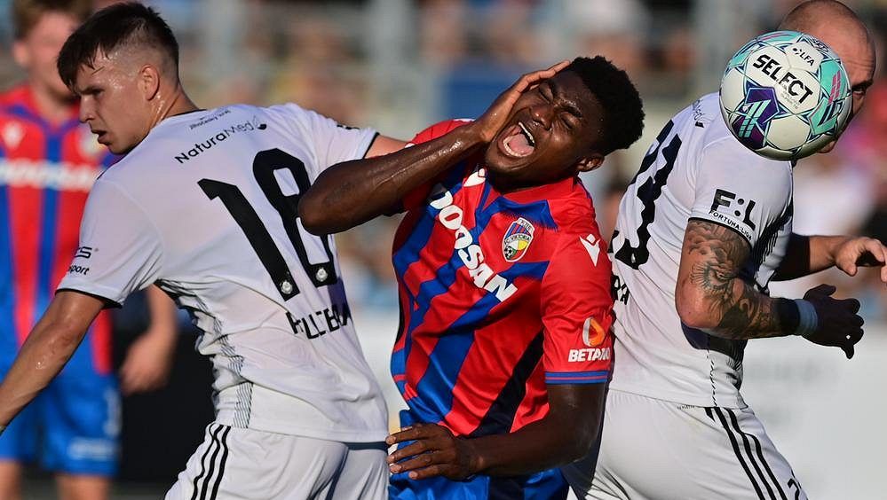 Rána pro Plzeň: Durosinmi musí na operaci, na podzim dohrál!