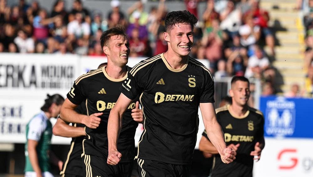 Rozjetá Sparta zničila Jablonec. První výhru slaví Baník, Vrba stále čeká