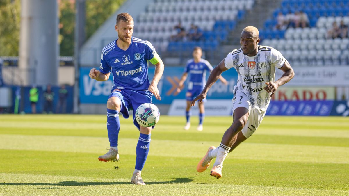 Smějeme se, že Juliš do brány nestřílí, ale přihrává, vtipkoval po utrápené výhře kapitán Sigmy Breite