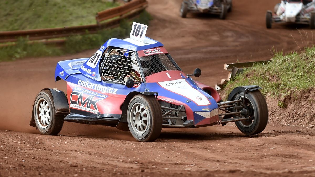 Autokrosaři Nikodém a Florián obhájili s předstihem evropské tituly