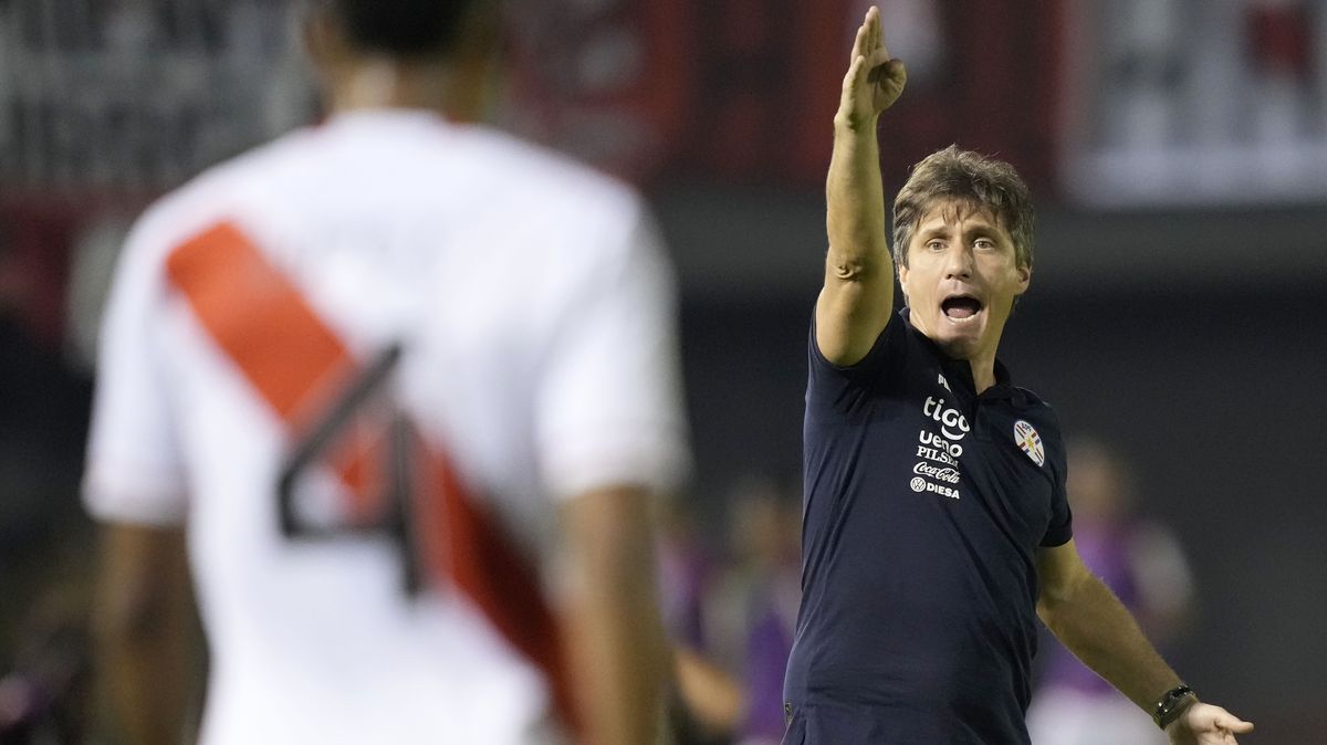 Fotbalisté Paraguaye jsou po dvou zápasech kvalifikace o MS bez trenéra
