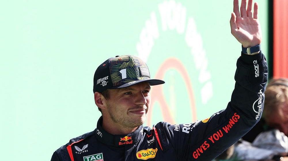 Verstappen se na domácím okruhu pokusí o devátou výhru v řadě