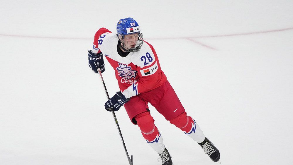K hokejové reprezentaci chystající se na juniorské MS se připojil Šalé