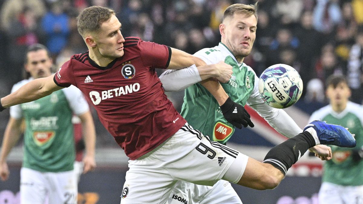 Obránci jak sněhuláci z Letenské pláně, říká Levý o soupeři Sparty