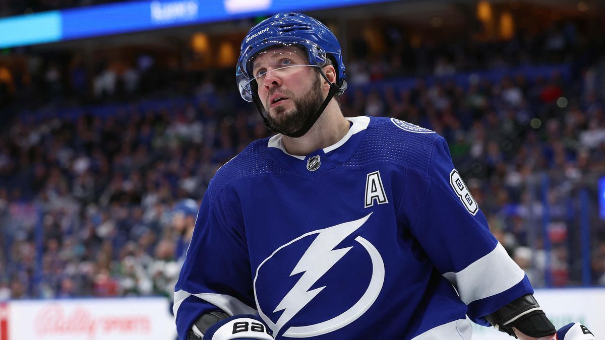 Hvězdou týdne v NHL je Kučerov z Tampy Bay, měl průměr tři body na zápas