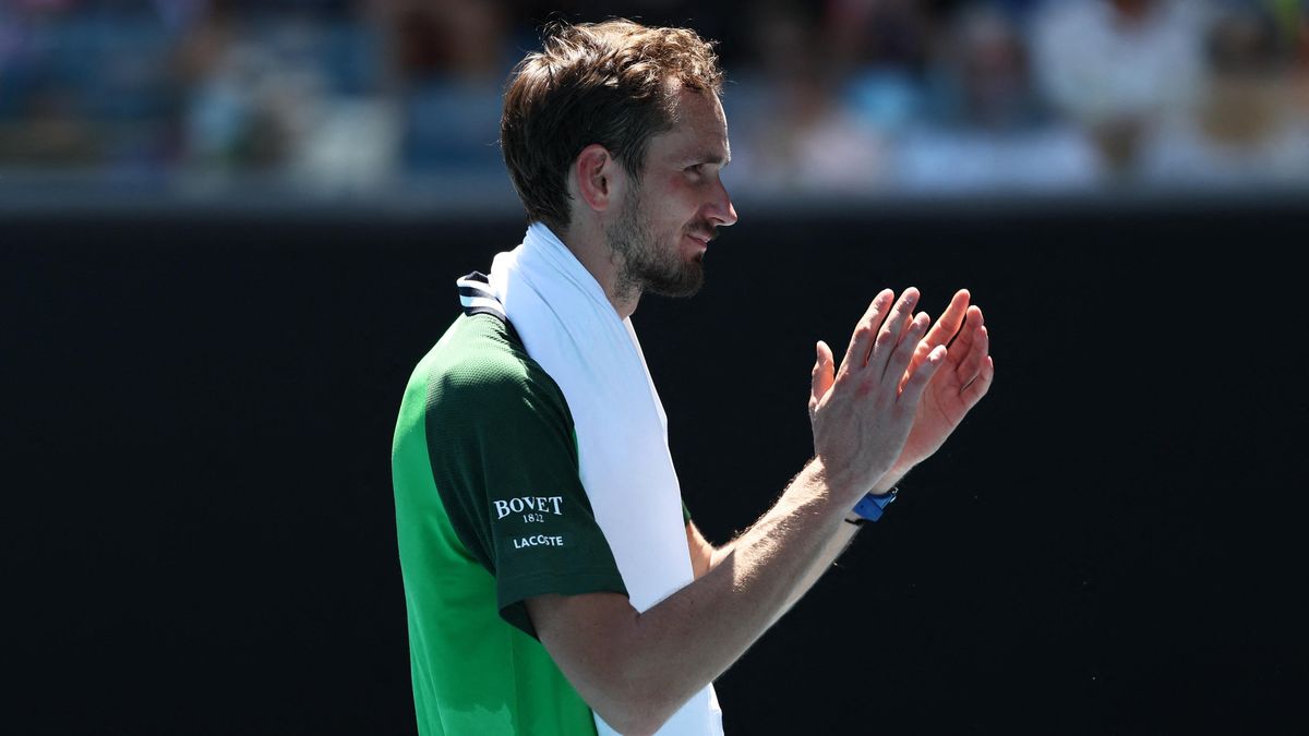 Medveděv musel otáčet, ale nakonec Australian Open postoupil, pokračuje i Gauffová