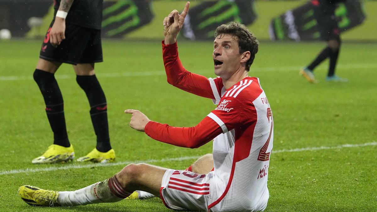 Naše hra nemá koule! Hvězda Bayernu zuřila po zpackaném šlágru