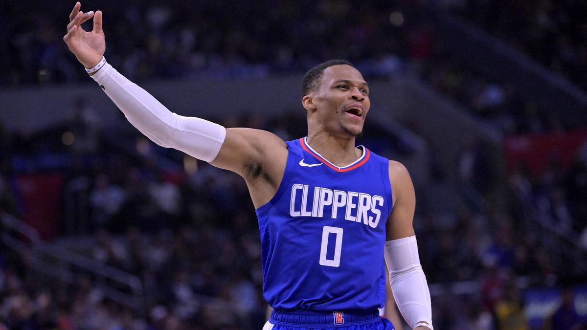 Derby o Los Angeles v NBA ovládli Clippers, triple doublem zazářil Leonard