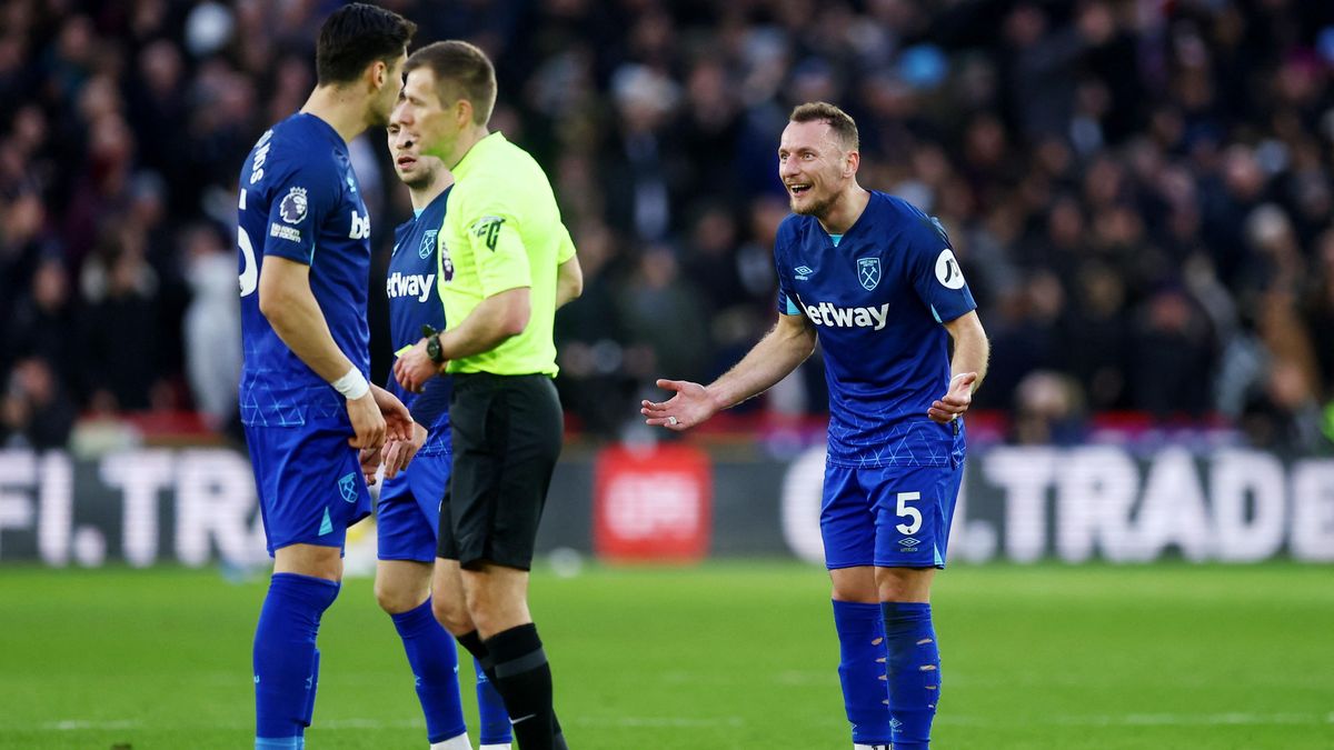 Tragický závěr pro West Ham. Přišel v závěru o výhru i Coufala