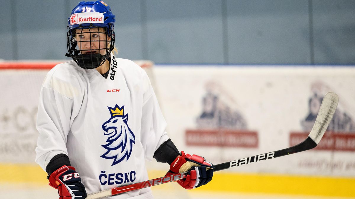 Mrázová je první českou střelkyní gólu v nové zámořské lize hokejistek
