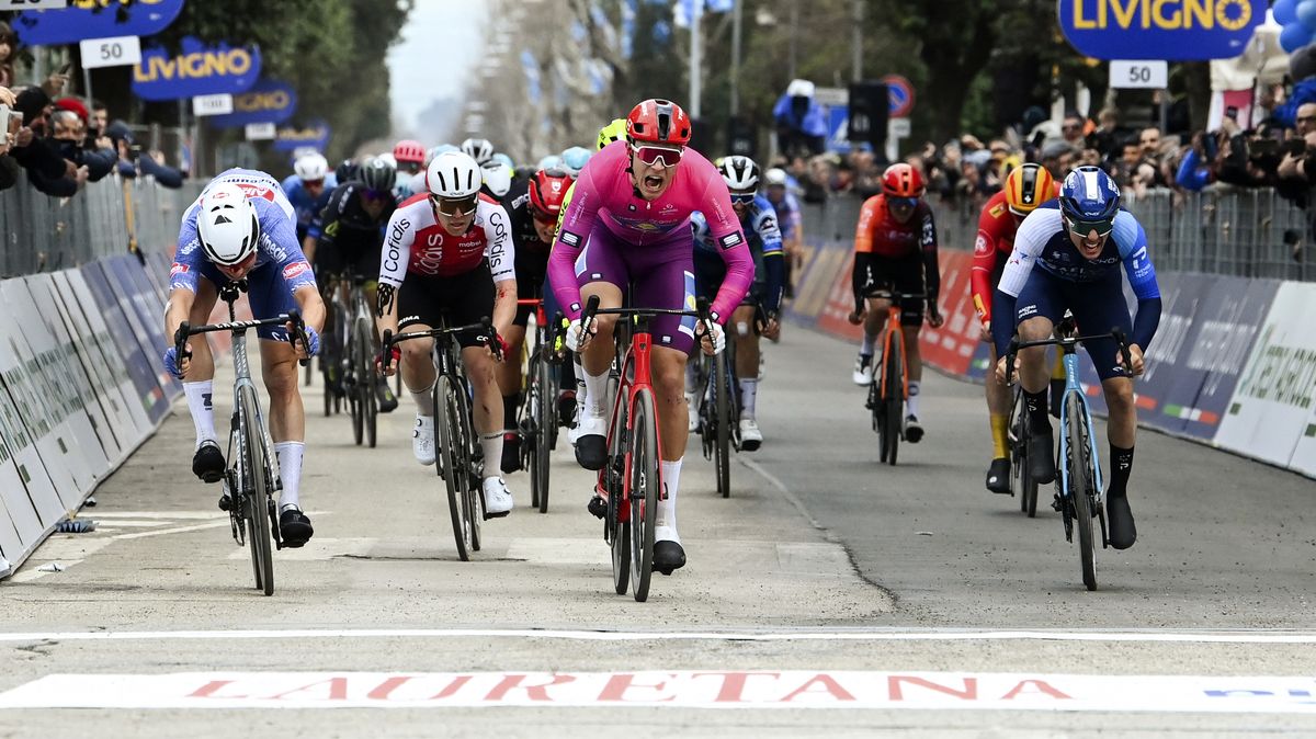 Milan mène la course Tirreno-Adriatico après avoir remporté la quatrième étape
