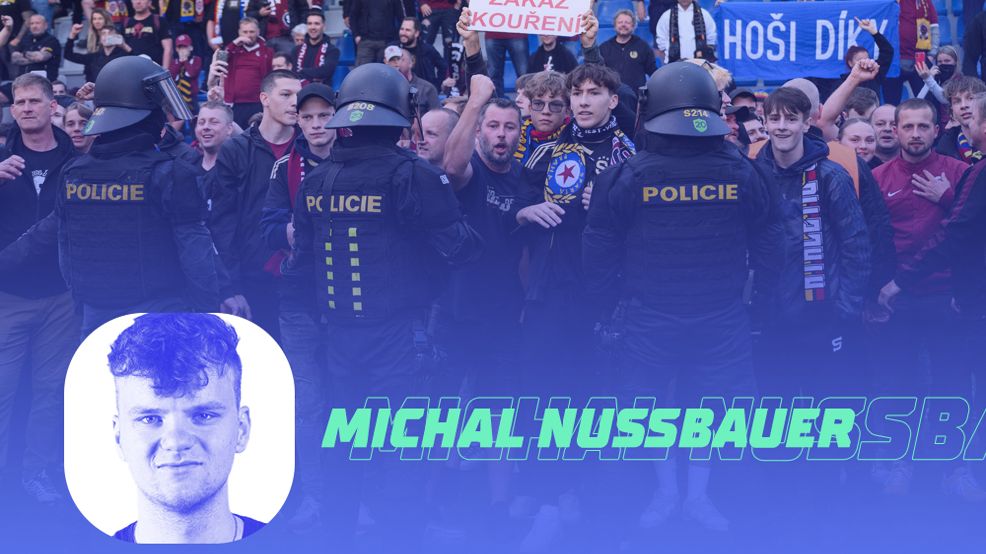 KOMENTÁŘ: Šílenost se slzným plynem aneb Český fotbal pro policejní ego
