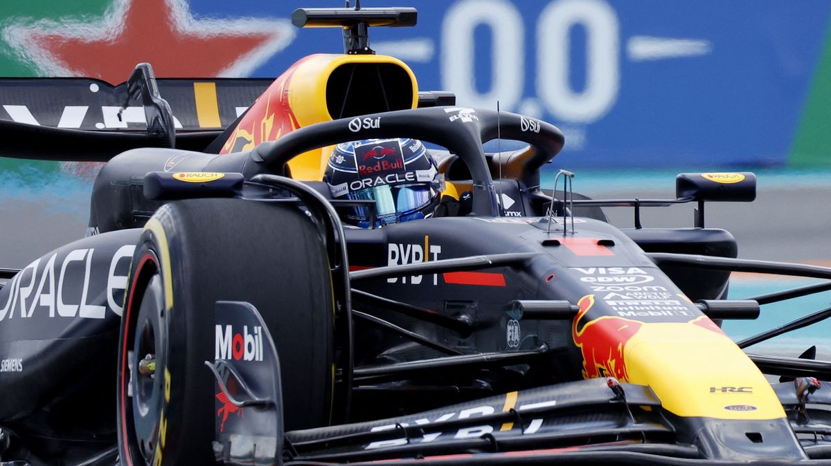 Verstappen vyhrál jediný trénink F1 v Miami před Piastrim a Sainzem