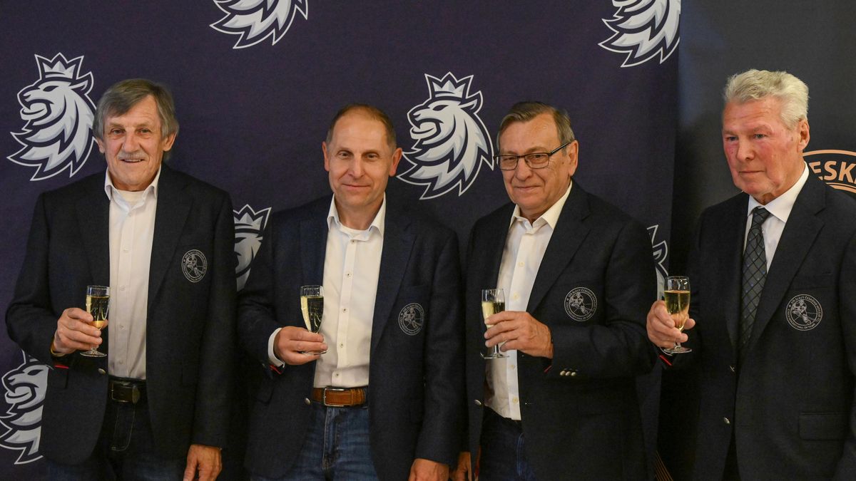 Český hokej ocenil v Brně čtyři jubilanty ze Síně slávy