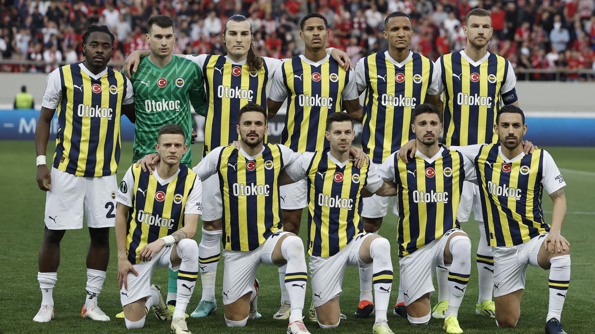 Třímilionová pokuta pro Fenerbahce za opuštění hřiště