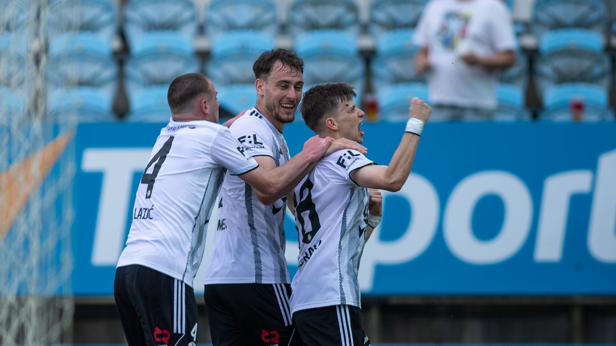 Dynamo v divokém nastavení skolilo Liberec