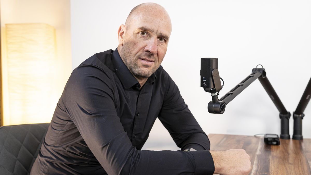 Koller zase v reprezentaci. Známý obr válí v novém sportu, hraje na mistrovství světa