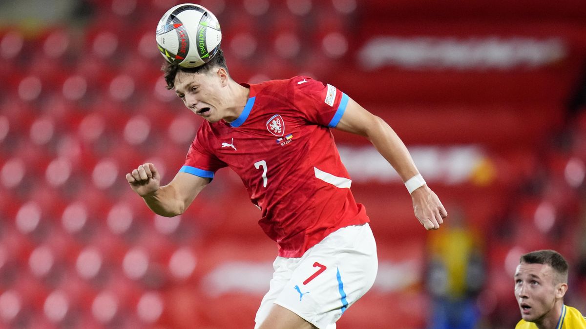 Nerozehraný Krejčí v základu? Hrubé chyby, naštěstí to dopadlo dobře, říká Jarolím
