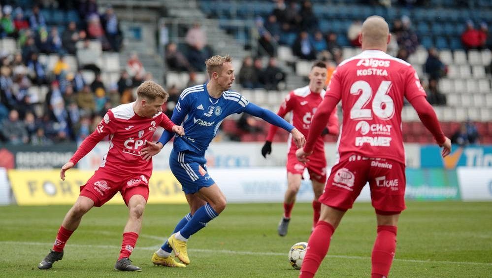 Divočina v závěru, Hanáci vydřeli proti Pardubicím aspoň bod