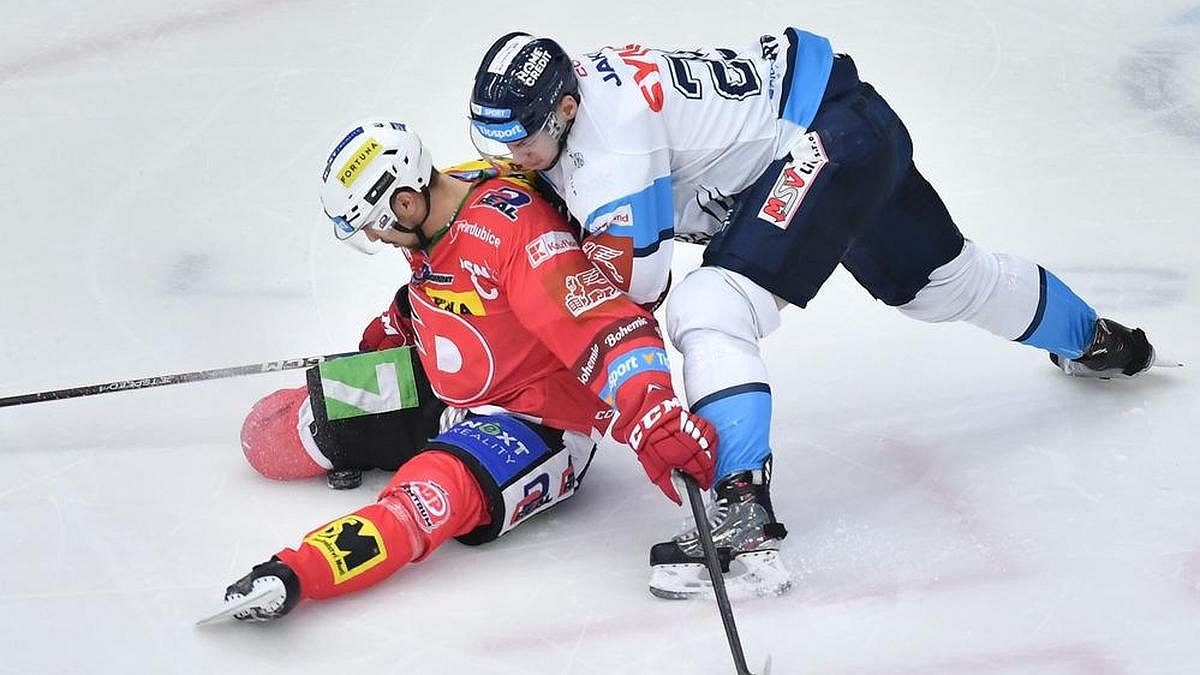Potřebuje hokejová extraliga změnu? Nespravedlivý systém, tvrdí expert. Neměnil bych, říká kouč