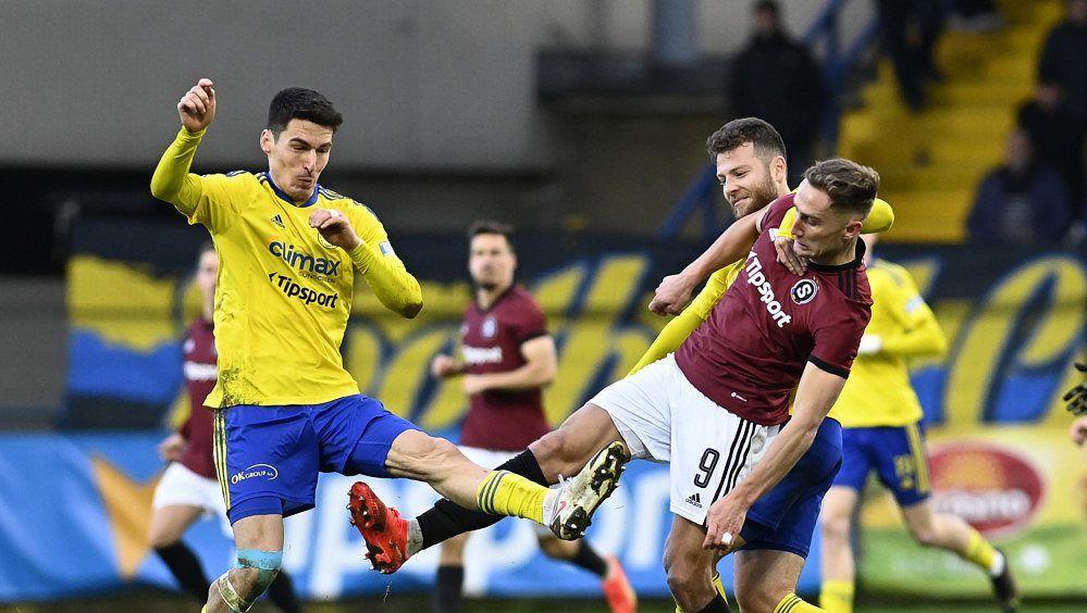 Penaltu přenechal Kozákovi. Libor mě o to poprosil, chtěl taky dát gól, překvapilo Hrubého