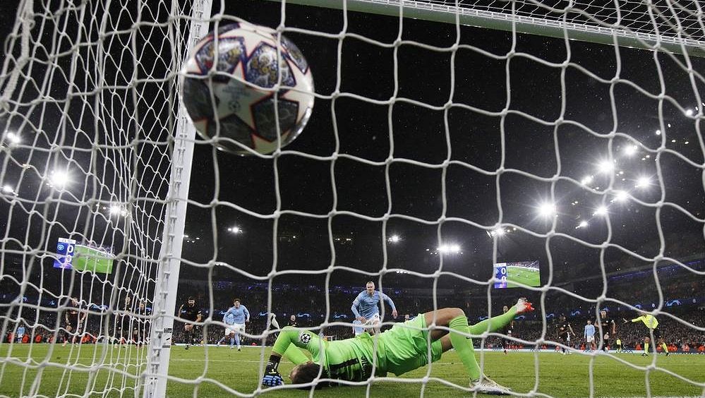 Skandál, UEFA zabíjí fotbal! Penalta v Lize mistrů vyvolala v Německu vášně