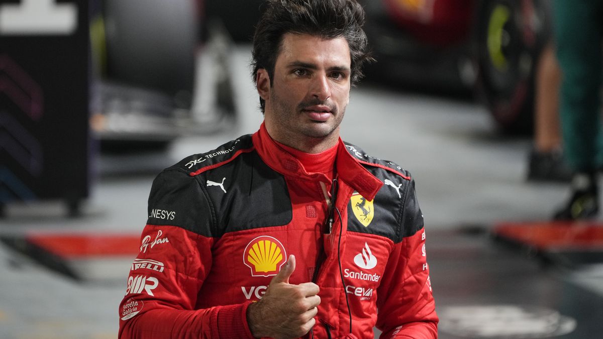 Sainz zaútočí ve Velké ceně Singapuru z pole position na druhé vítězství kariéry