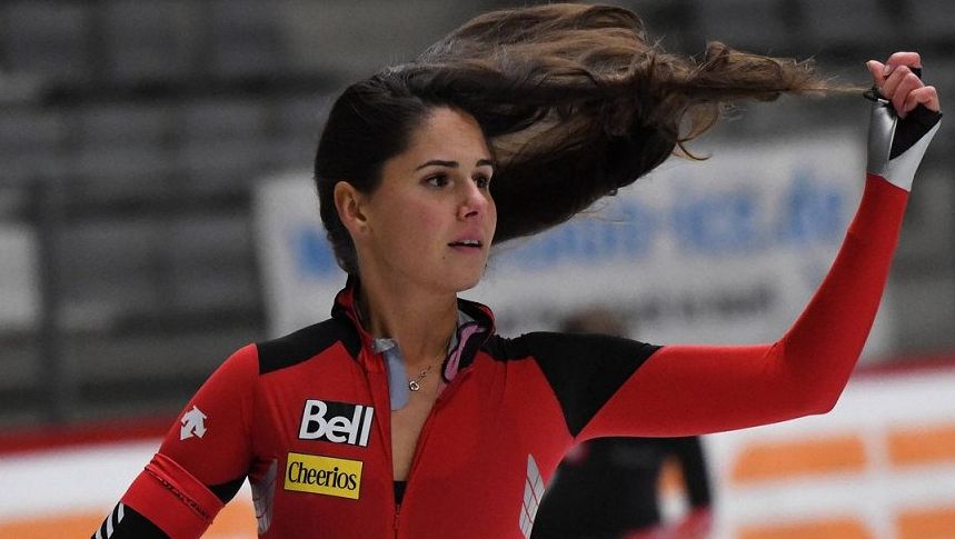 Sází i na odvážné snímky. Přes nahotu zkouší dojet až na olympiádu