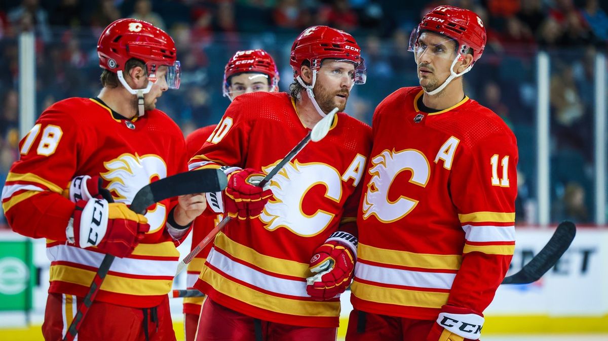 Příjem devět milionů a kapitánská páska k tomu. Backlund prodloužil své působení v Calgary