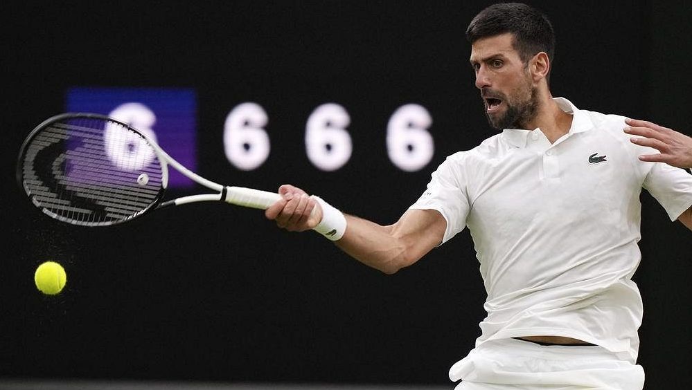 Wimbledon vyvrcholí finálovou bitvou Djokoviče s Alcarazem
