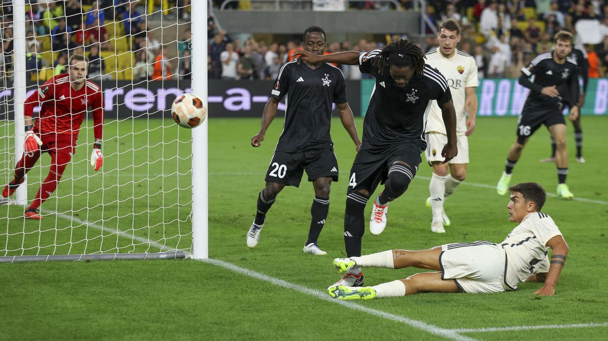 Fotbalisté AS Řím porazili Tiraspol na jeho hřišti